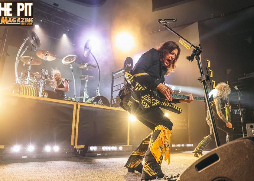 2024-Nov-3-Stryper-Bourbon Theatre-Lincoln-Bob Dehart-thepitmagazine.com-8C5A8253