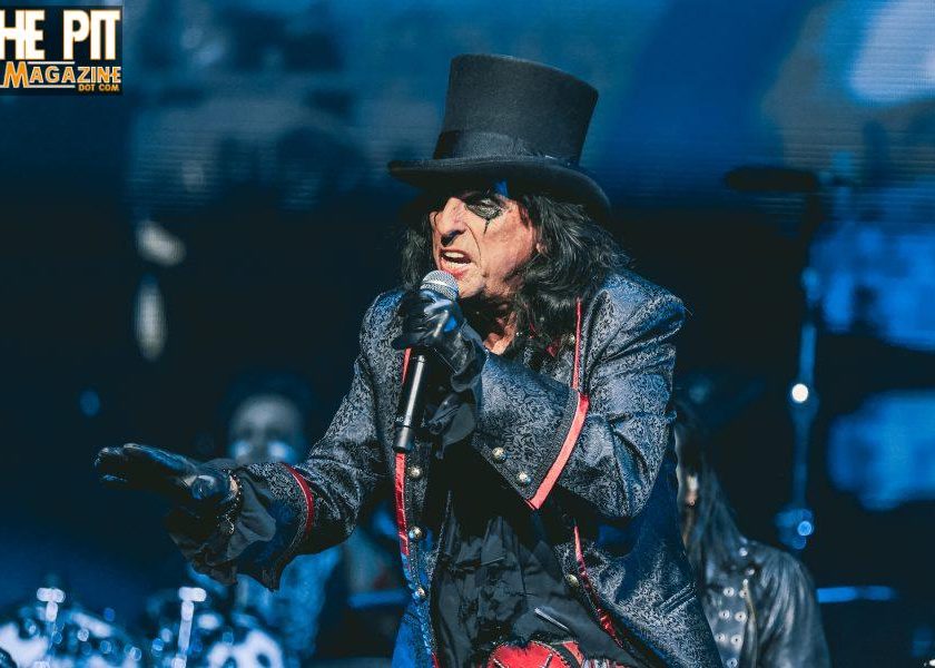 2026-April-17-Alice Cooper-Topeka Performing Arts Center-Bob DeHart Photography-thepitmagazine.com-BDEH5094
