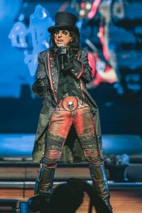 2026-April-17-Alice-Cooper-Topeka-Performing-Arts-Center-Bob-DeHart-Photography-thepitmagazine.com-1Y0A2694