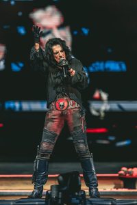 2026-April-17-Alice-Cooper-Topeka-Performing-Arts-Center-Bob-DeHart-Photography-thepitmagazine.com-1Y0A3070