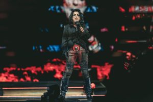 2026-April-17-Alice-Cooper-Topeka-Performing-Arts-Center-Bob-DeHart-Photography-thepitmagazine.com-1Y0A3106