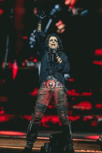 2026-April-17-Alice-Cooper-Topeka-Performing-Arts-Center-Bob-DeHart-Photography-thepitmagazine.com-1Y0A3138