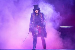 2026-April-17-Alice-Cooper-Topeka-Performing-Arts-Center-Bob-DeHart-Photography-thepitmagazine.com-BDEH4958
