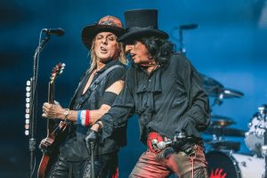 2026-April-17-Alice-Cooper-Topeka-Performing-Arts-Center-Bob-DeHart-Photography-thepitmagazine.com-BDEH5301