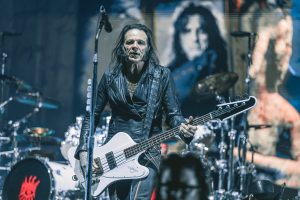 2026-April-17-Alice-Cooper-Topeka-Performing-Arts-Center-Bob-DeHart-Photography-thepitmagazine.com-BDEH5351