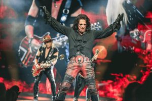 2026-April-17-Alice-Cooper-Topeka-Performing-Arts-Center-Bob-DeHart-Photography-thepitmagazine.com-BDEH5629