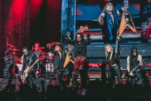 2026-April-17-Alice-Cooper-Topeka-Performing-Arts-Center-Bob-DeHart-Photography-thepitmagazine.com-BDEH5755