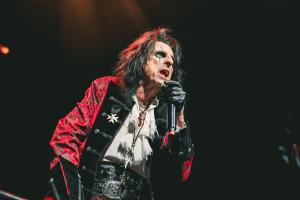 2024-Aug-24-Alice-Cooper-Pinnacle-Bank-Arena-Lincoln-Bob-DeHart-Photography-thepitmagazine.com-8C5A2522