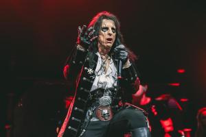 2024-Aug-24-Alice-Cooper-Pinnacle-Bank-Arena-Lincoln-Bob-DeHart-Photography-thepitmagazine.com-8C5A2602