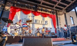 2026-July-20-Black-Keys-The-Astro-LaVista-Bob-DeHart-Photography-thepitmagazine.com-BDEH3688