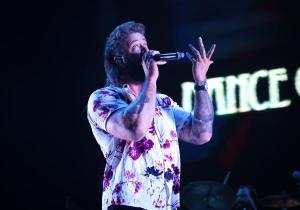 2024-Sep-21-Dance-Gavin-Dance-Hollywood-Casino-St.-Louis-Sevauna-Stageman-thepitmagazine.com-FJ3A0217