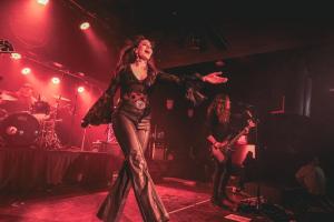 2025-April-25-Dorothy-Whiskey-Roadhouse-Bob-DeHart-Photography-thepitmagazine.com-8C5A5907