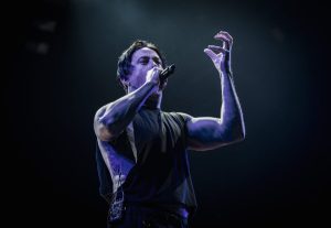 2025-Sept-2-Falling-in-Reverse-Hollywood-Amphitheatre-St-Louis-Sevauna-Photo-thepitmagazine.com-FJ3A6214