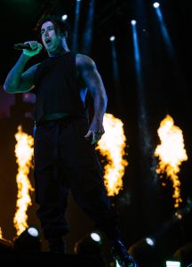 2025-Sept-2-Falling-in-Reverse-Hollywood-Amphitheatre-St-Louis-Sevauna-Photo-thepitmagazine.com-FJ3A6401