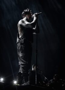 2025-Sept-2-Falling-in-Reverse-Hollywood-Amphitheatre-St-Louis-Sevauna-Photo-thepitmagazine.com-FJ3A6463