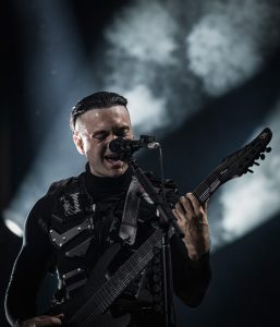 2025-Sept-2-Falling-in-Reverse-Hollywood-Amphitheatre-St-Louis-Sevauna-Photo-thepitmagazine.com-FJ3A6562