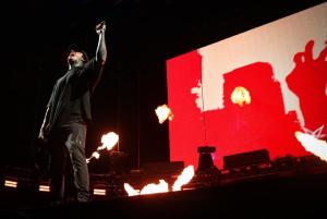 2024-Sep-21-Falling-in-Reverse-Hollywood-Casino-St.-Louis-Sevauna-Stageman-thepitmagazine.com-3X3A8576