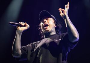 2024-Sep-21-Falling-in-Reverse-Hollywood-Casino-St.-Louis-Sevauna-Stageman-thepitmagazine.com-FJ3A1543