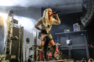 2025-May-7-Royale-Lynn-The-Bourbon-Lincoln-Bob-Dehart-Photography-thepitmagazine.com-8C5A0012