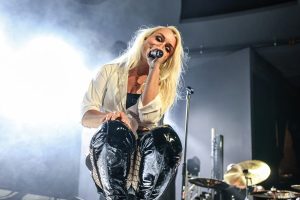 2025-May-7-Royale-Lynn-The-Bourbon-Lincoln-Bob-Dehart-Photography-thepitmagazine.com-8C5A9957