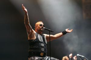 2024-Sep-25-Sabaton-Baxter-Arena-Omaha-Bob-DeHart-thepitmagazine.com-8C5A9420