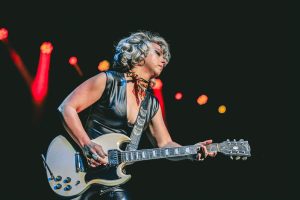 2025-May-21-Samantha-Fish-The-Astro-LaVista-Bob-DeHart-Photography-thepitmagazine.com-8C5A9437