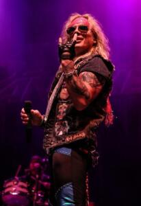 2022-Apr-28-Steel-Panther-Stage-AE-David-Desin-Photography-thepitmagazine.com-IMG 6556ce
