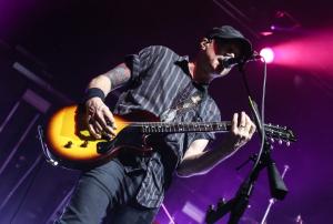 2023-March-3-Theory-of-a-Deadman-Agora-Theatre-Cleveland-Desin-Photo-thepitmagazine.com-IMG 3256cE