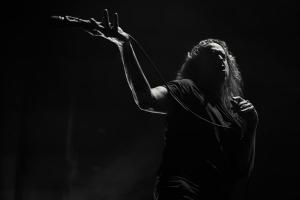2024-Oct-5-Underoath-Enterprise-Center-St.-Louis-Sevauna-Stageman-thepitmagazine.com-FJ3A3053