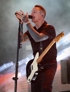 2024-June-29-Yellowcard-Hollywood-Casino-St.-Louis-Sevauana-Photo-thepitmagazine.com-FJ3A6869