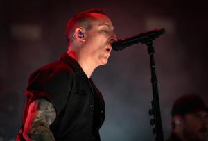 2024-June-29-Yellowcard-Hollywood-Casino-St.-Louis-Sevauana-Photo-thepitmagazine.com-FJ3A7156